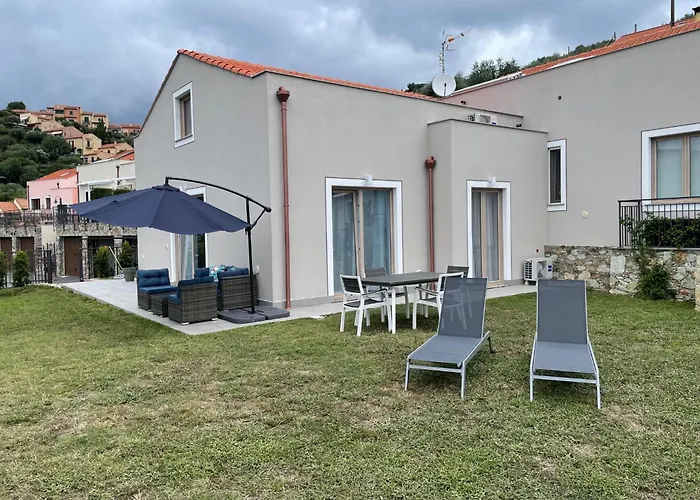 Villino Panoramico Nyaraló Finale Ligure